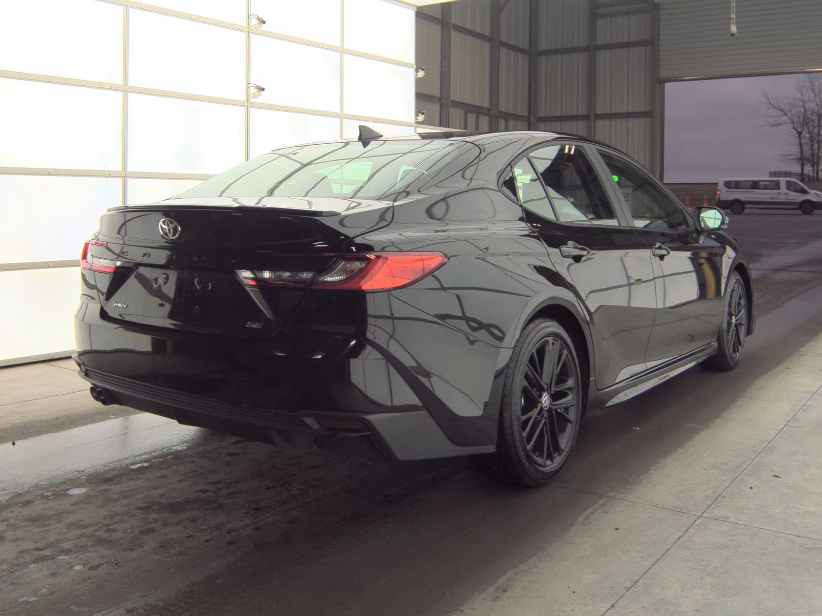 2025 Toyota Camry SE FWD