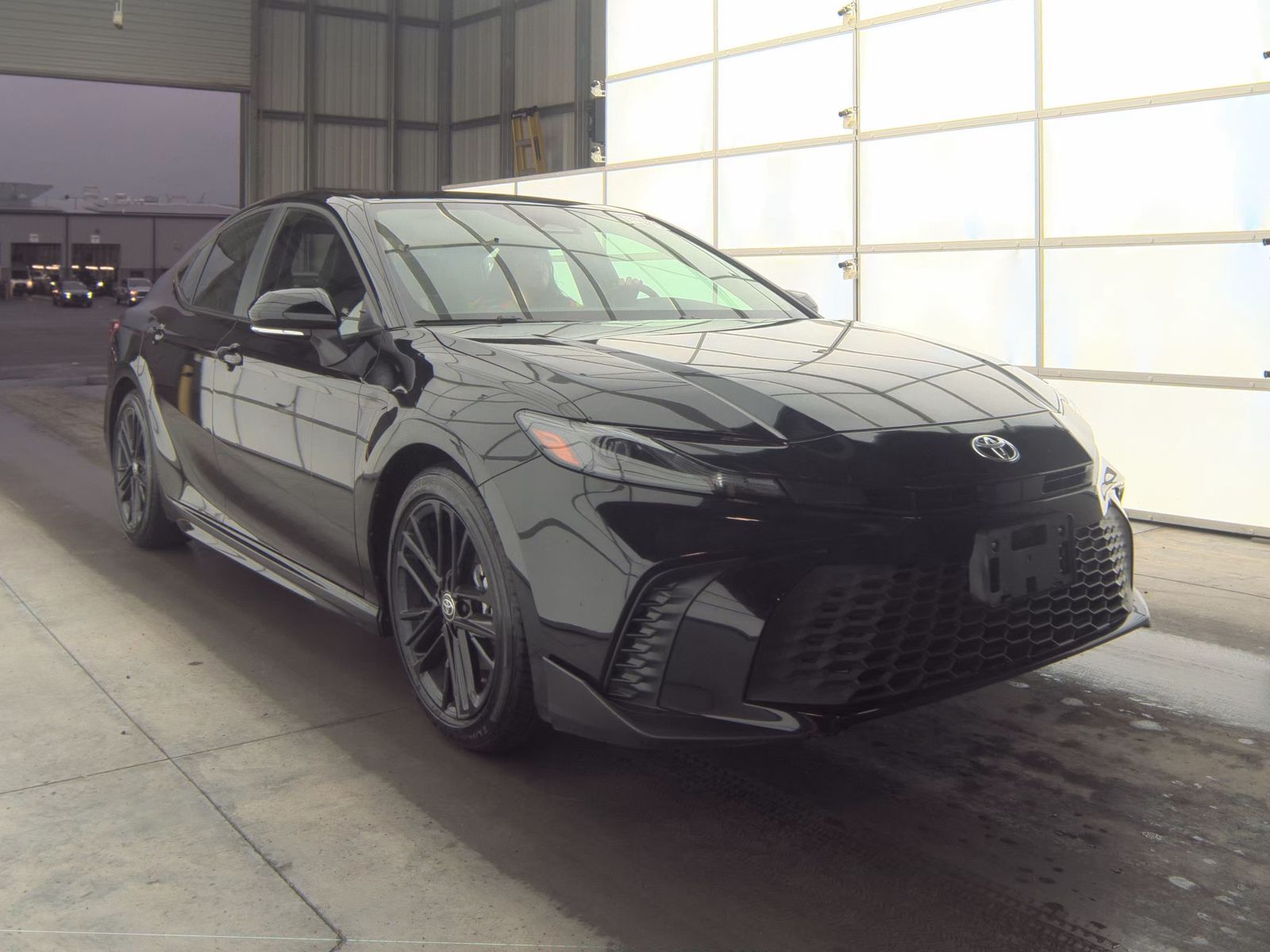 2025 Toyota Camry SE FWD