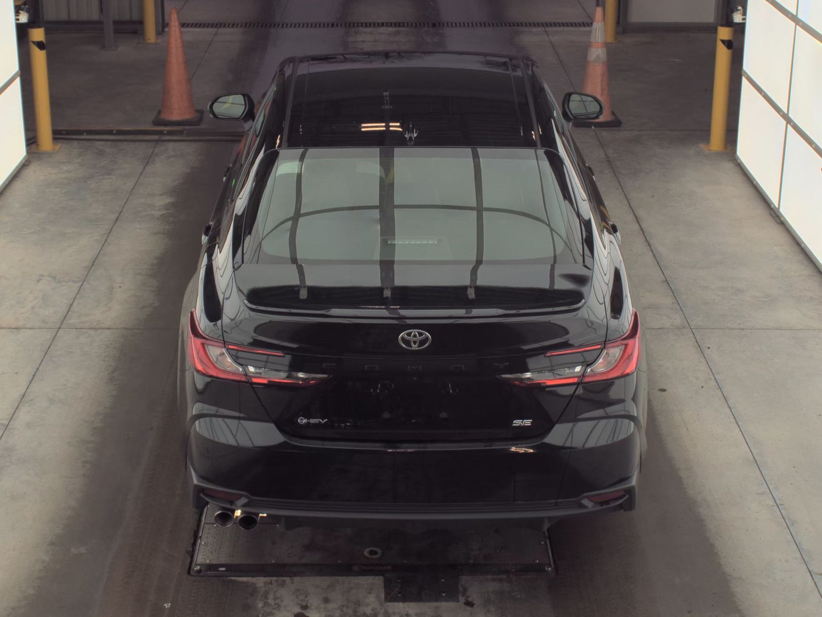 2025 Toyota Camry SE FWD