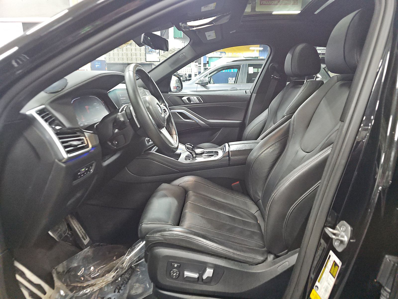 2022 BMW X6 xDrive40i AWD