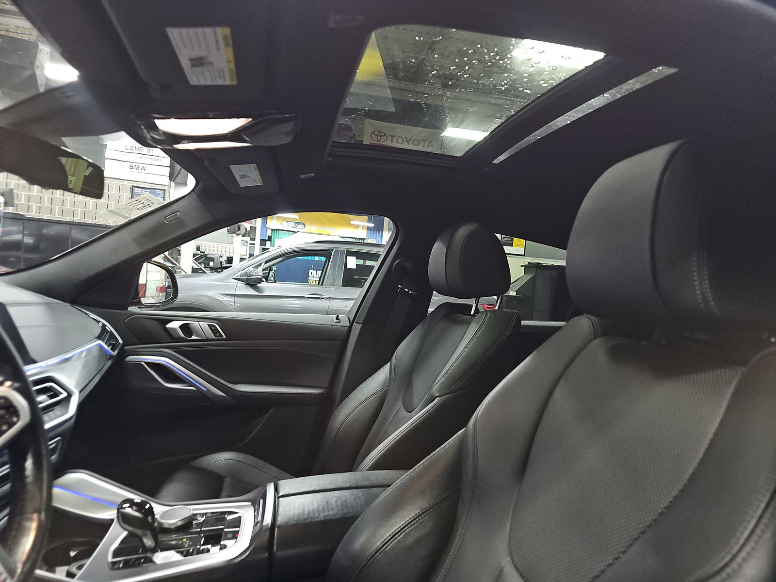 2022 BMW X6 xDrive40i AWD