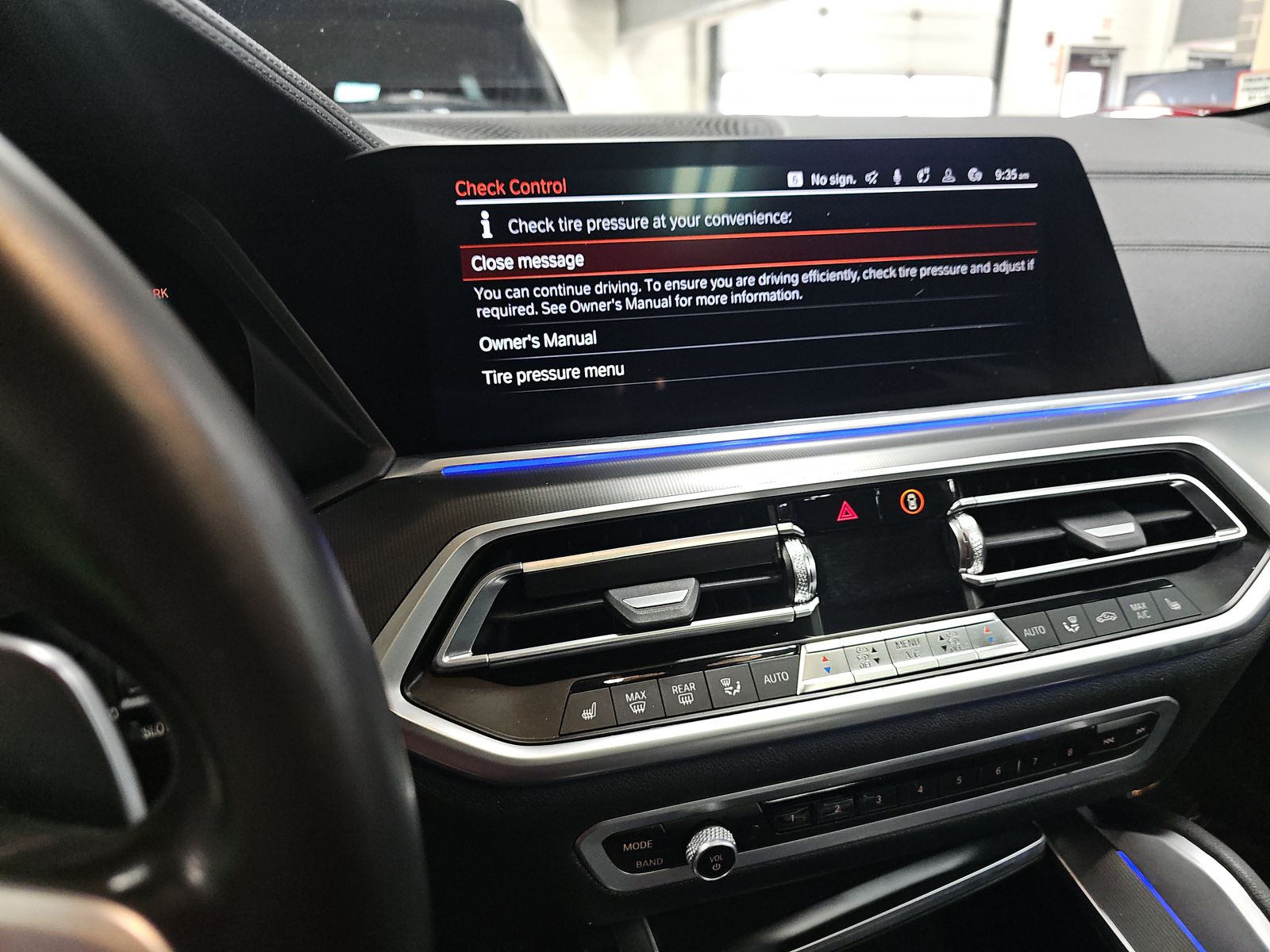 2022 BMW X6 xDrive40i AWD