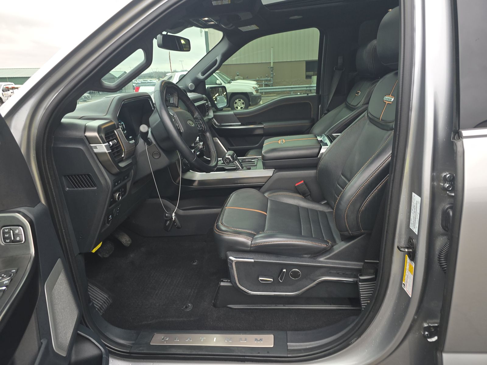 2023 Ford F-150 Platinum AWD