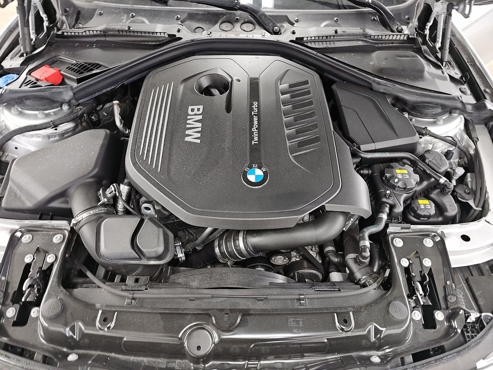 BMW 3 Series Sedan 340i xDrive M SPORT LINE снимка BMW 3 Series Sedan 340i xDrive M SPORT LINE
