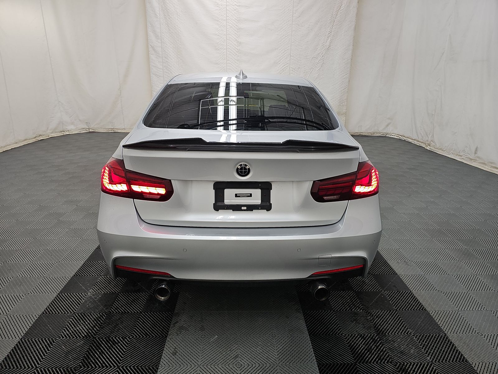 BMW 3 Series Sedan 340i xDrive M SPORT LINE снимка BMW 3 Series Sedan 340i xDrive M SPORT LINE
