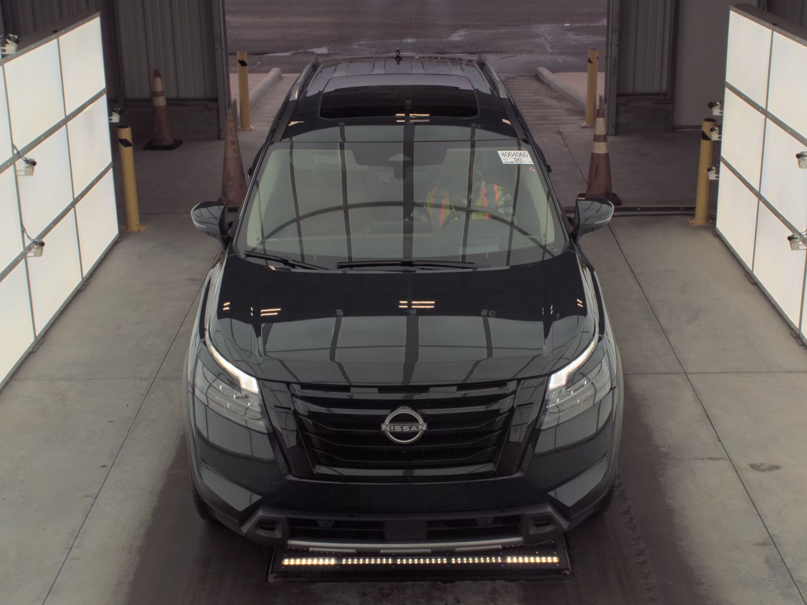 2025 Nissan Pathfinder Platinum FWD