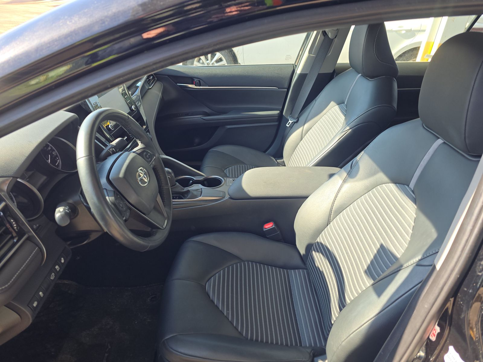 2024 Toyota Camry SE FWD