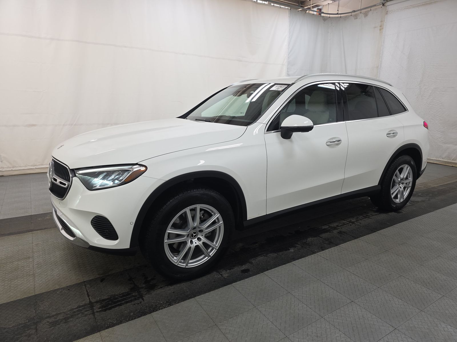 2025 Mercedes-Benz GLC GLC 300 AWD