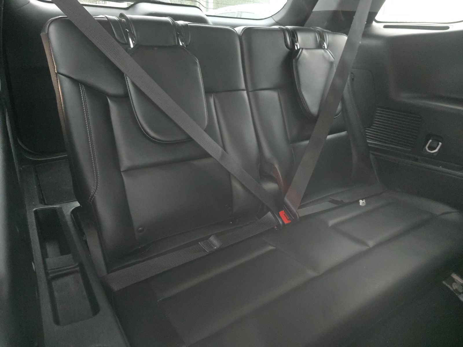 2023 Ford Explorer XLT RWD