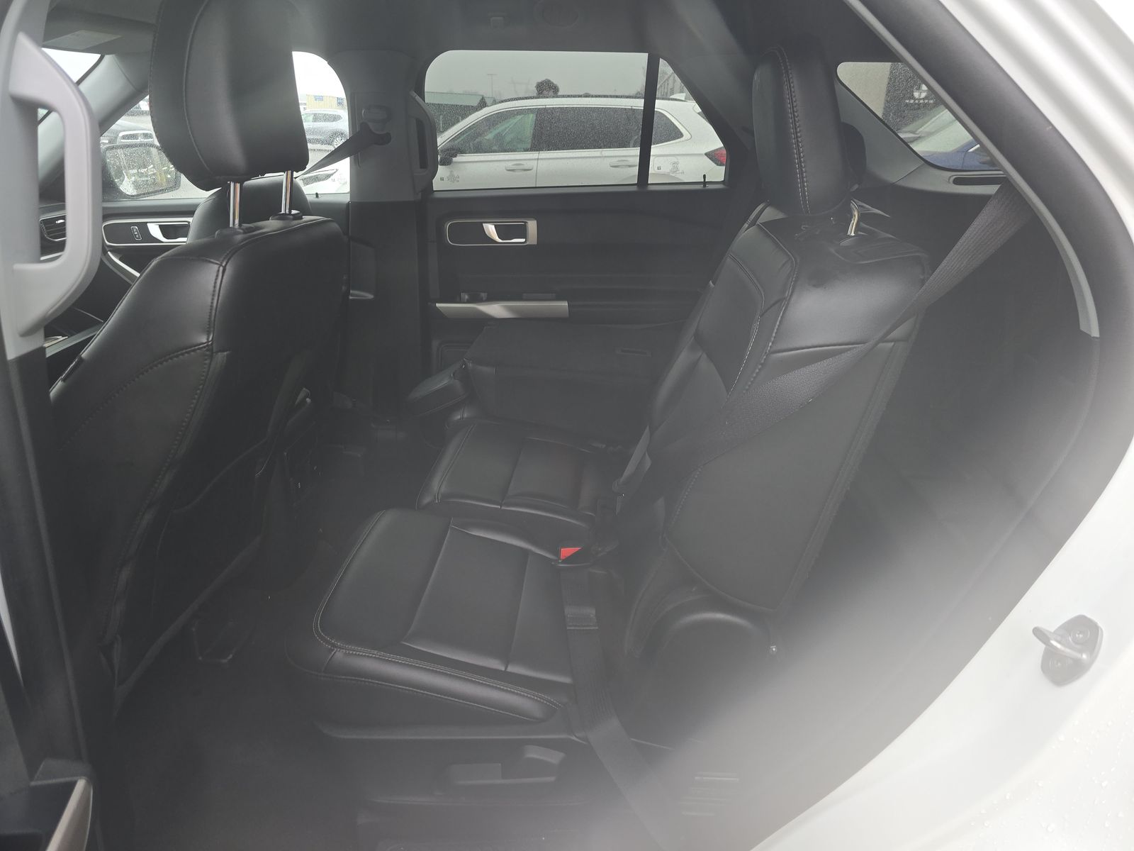 2023 Ford Explorer XLT RWD