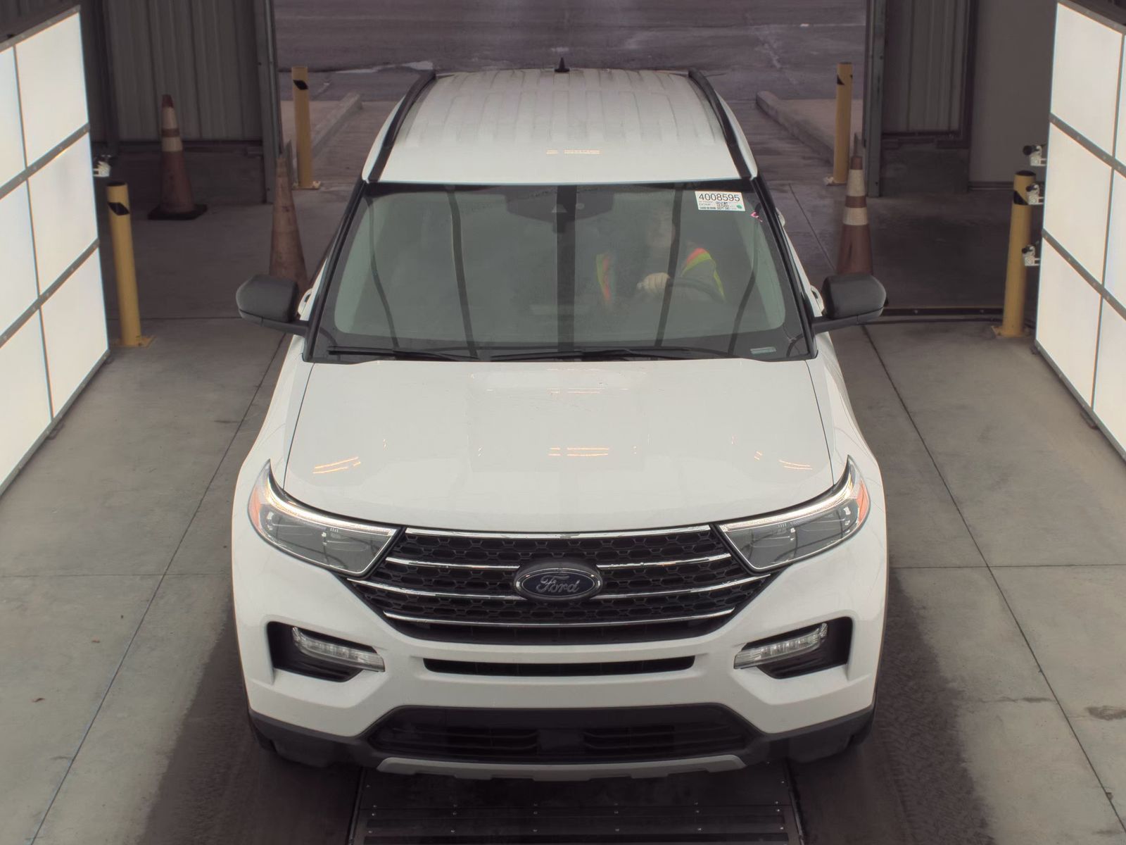 2023 Ford Explorer XLT RWD