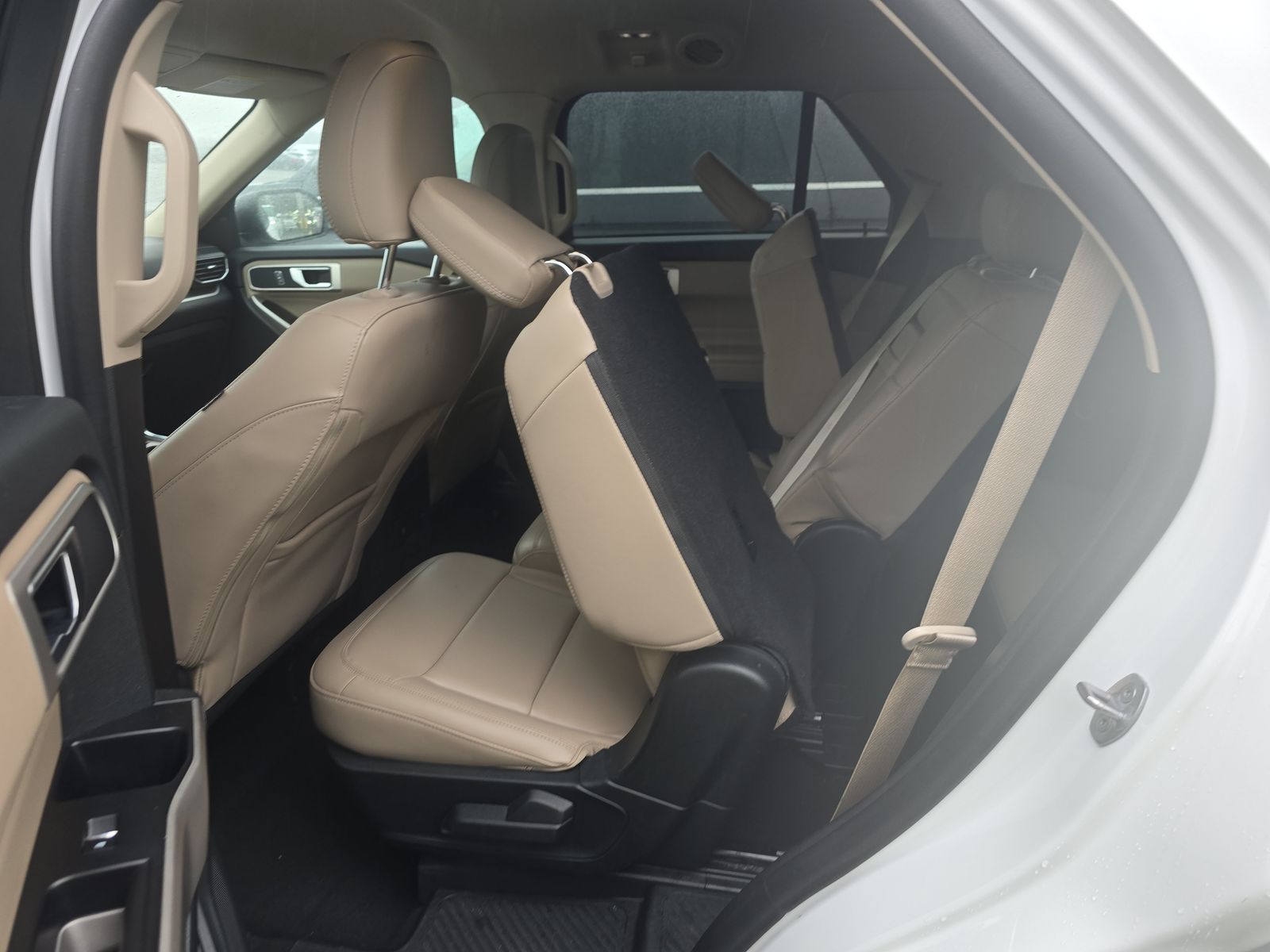 2023 Ford Explorer XLT RWD