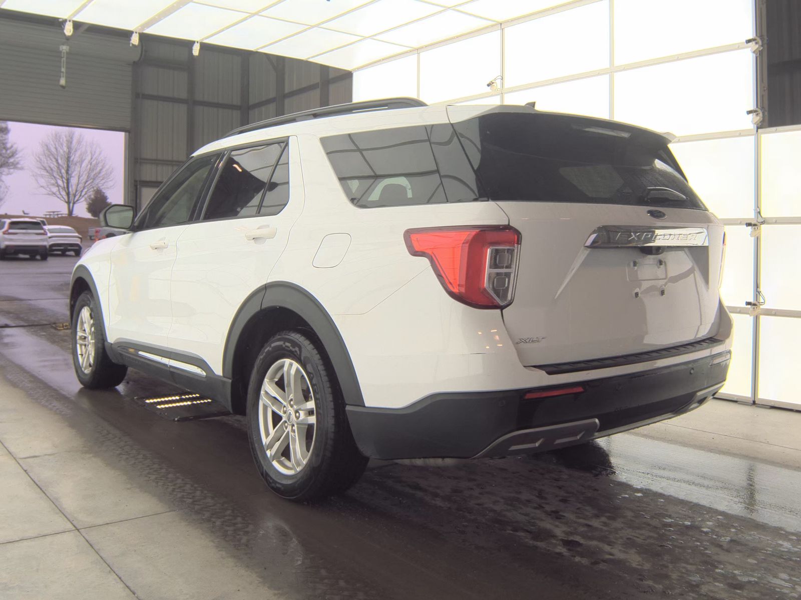 2023 Ford Explorer XLT RWD