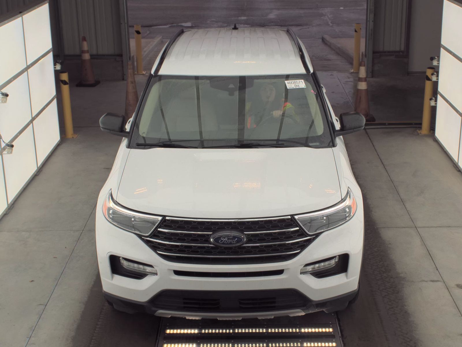 2023 Ford Explorer XLT RWD