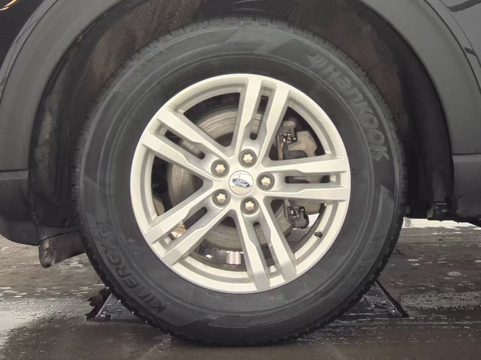 2024 Ford Explorer XLT AWD