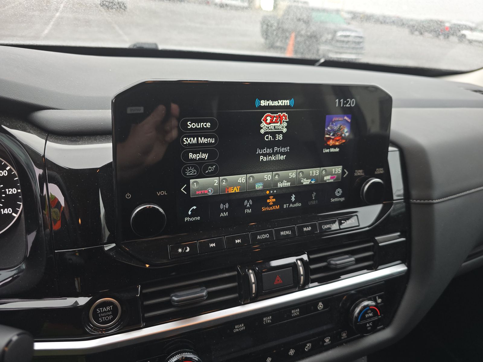 2024 Nissan Pathfinder SL FWD