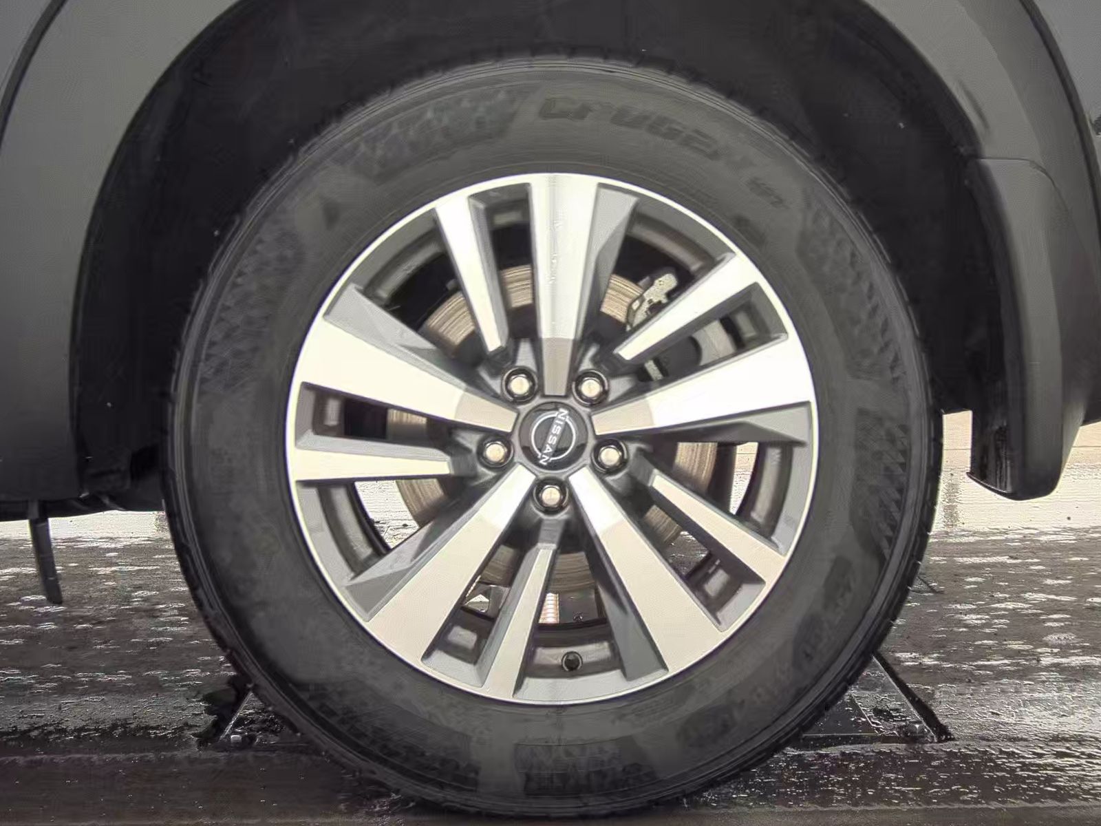 2024 Nissan Pathfinder SL FWD