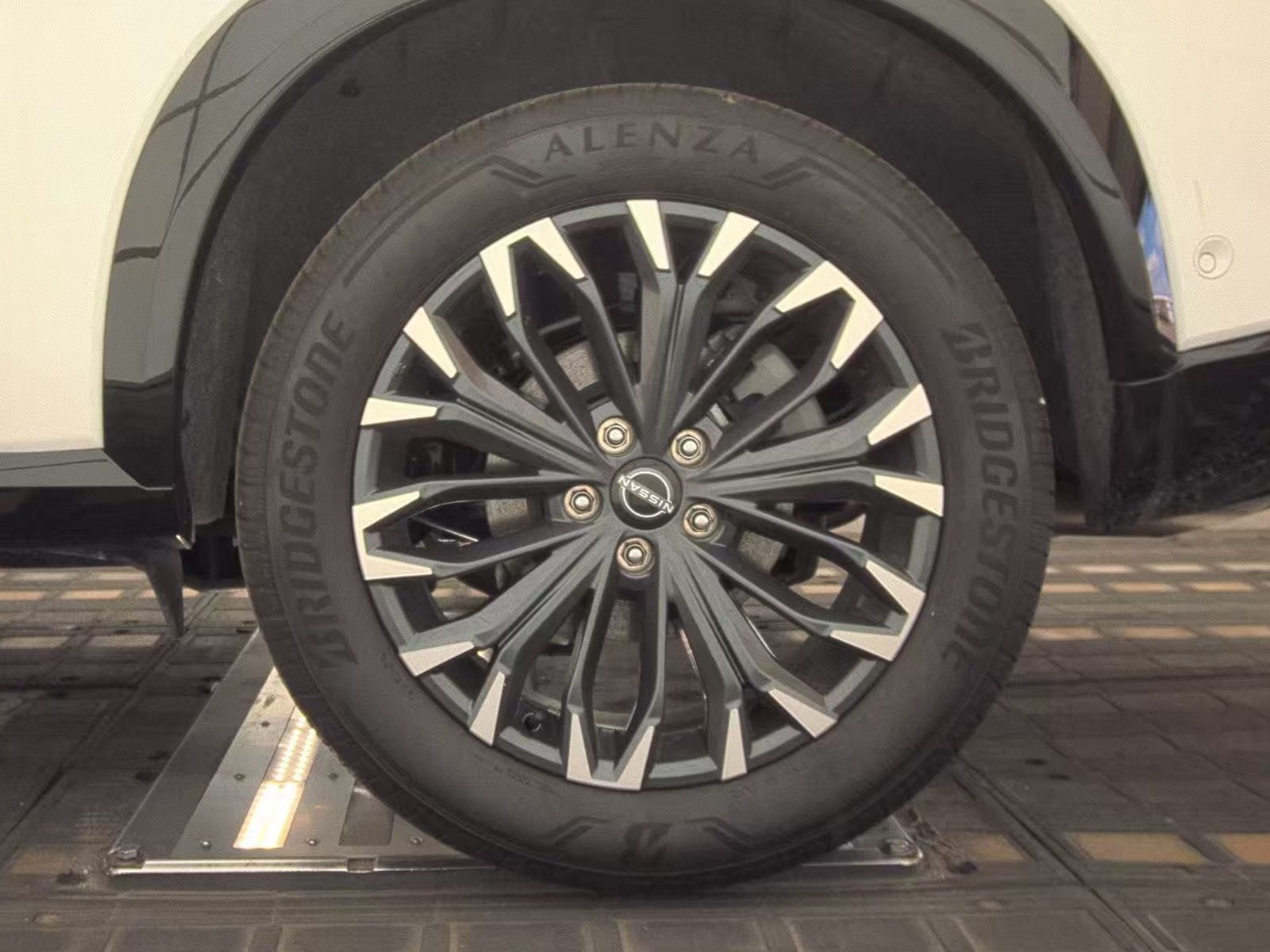 2025 Nissan Rogue Platinum AWD