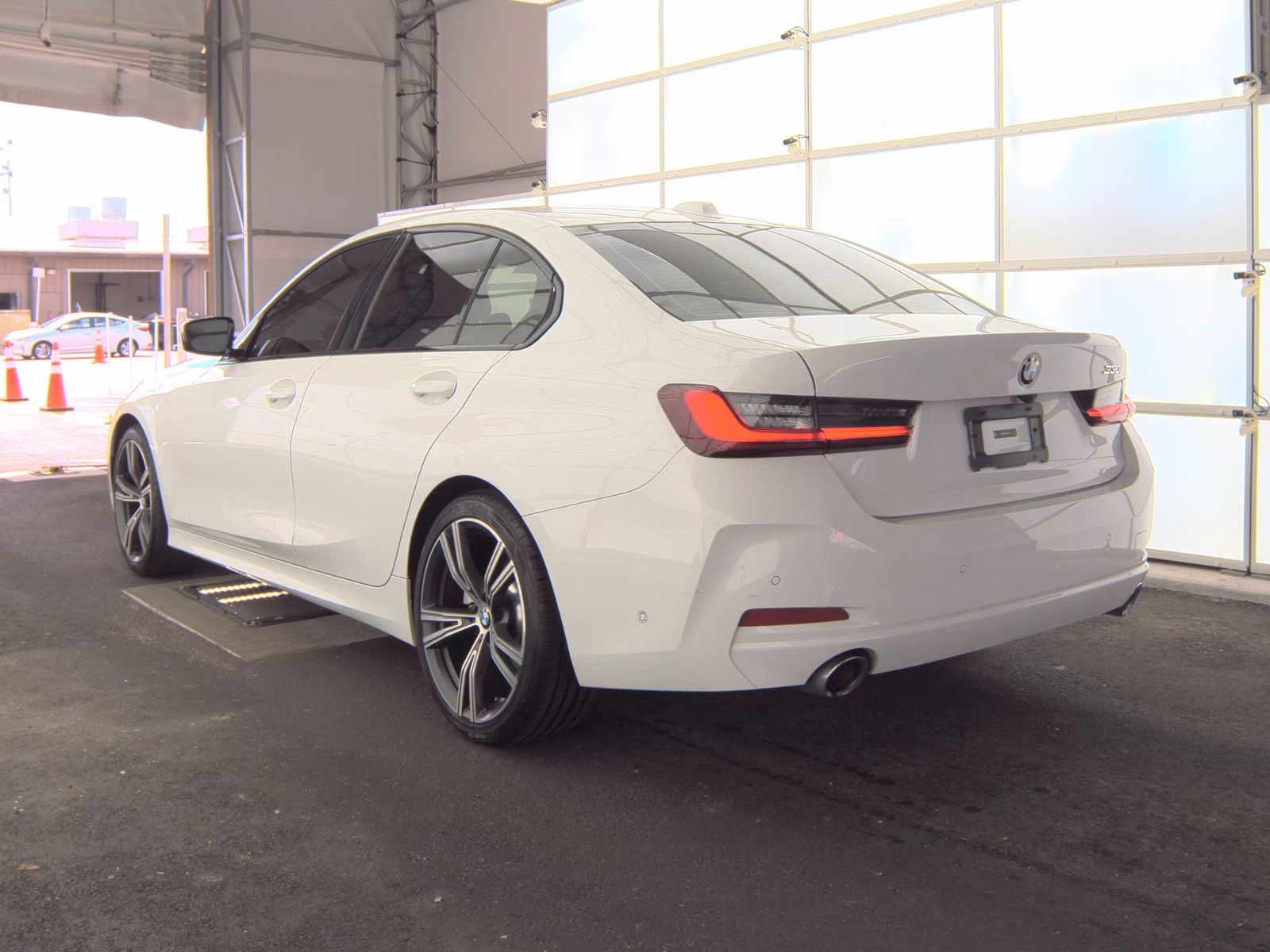 2023 BMW 3 Series 330i RWD