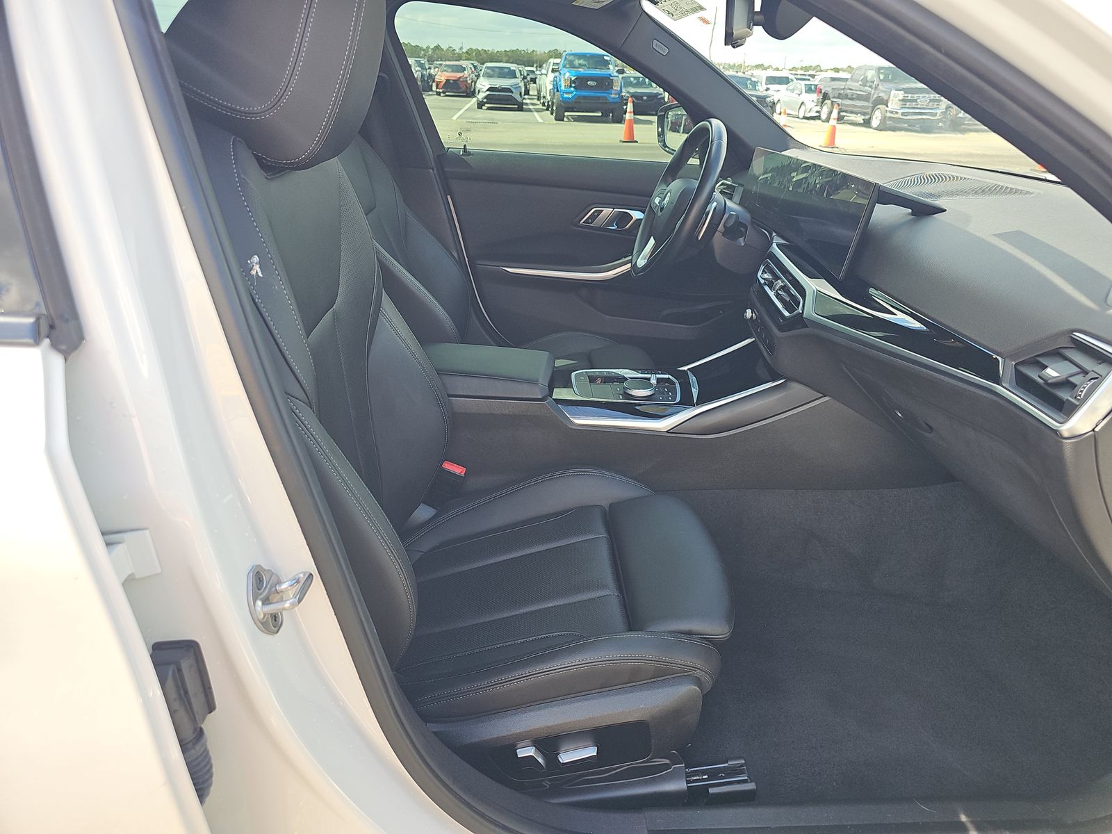 2023 BMW 3 Series 330i RWD