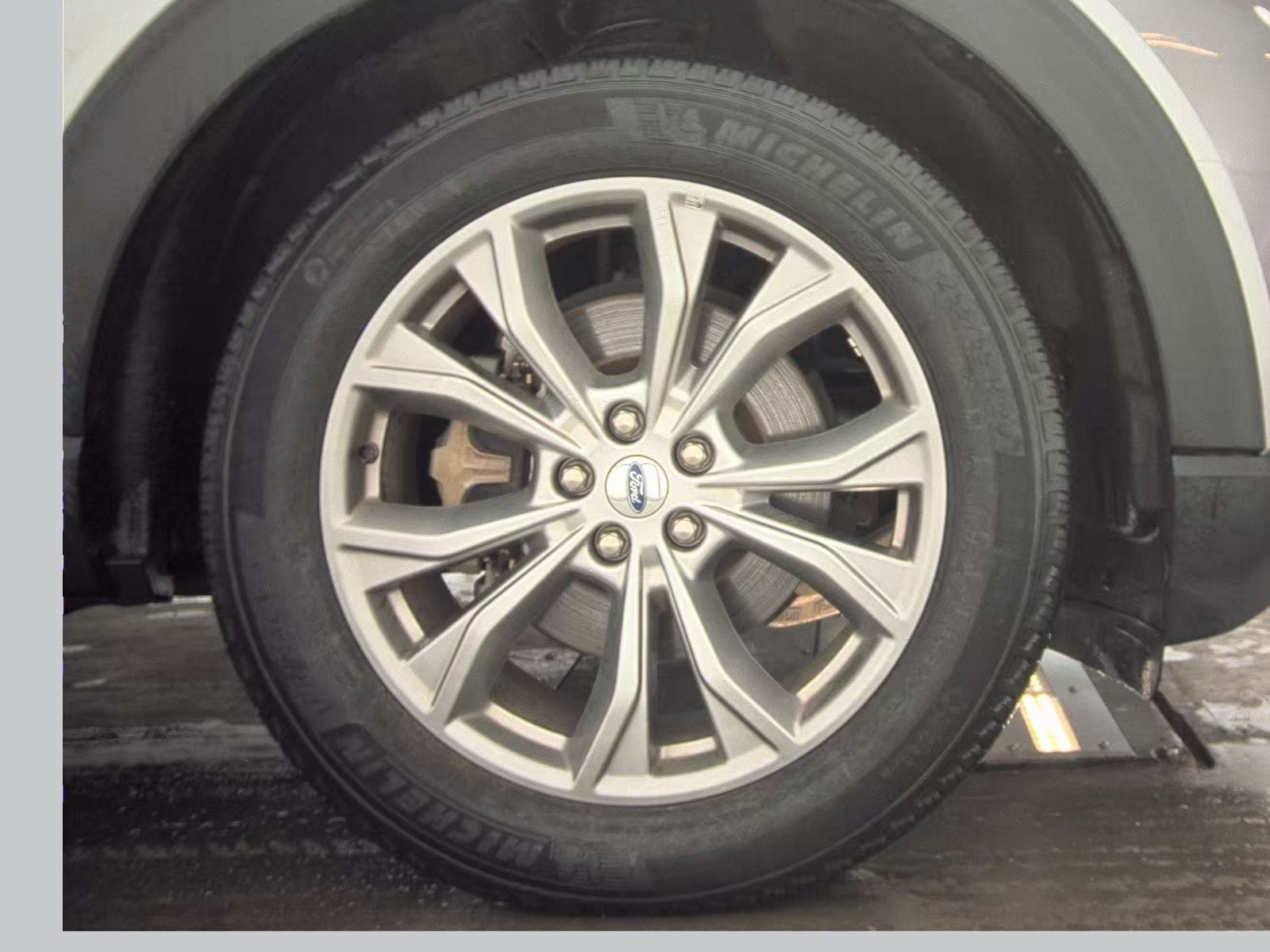 2023 Ford Explorer Limited AWD