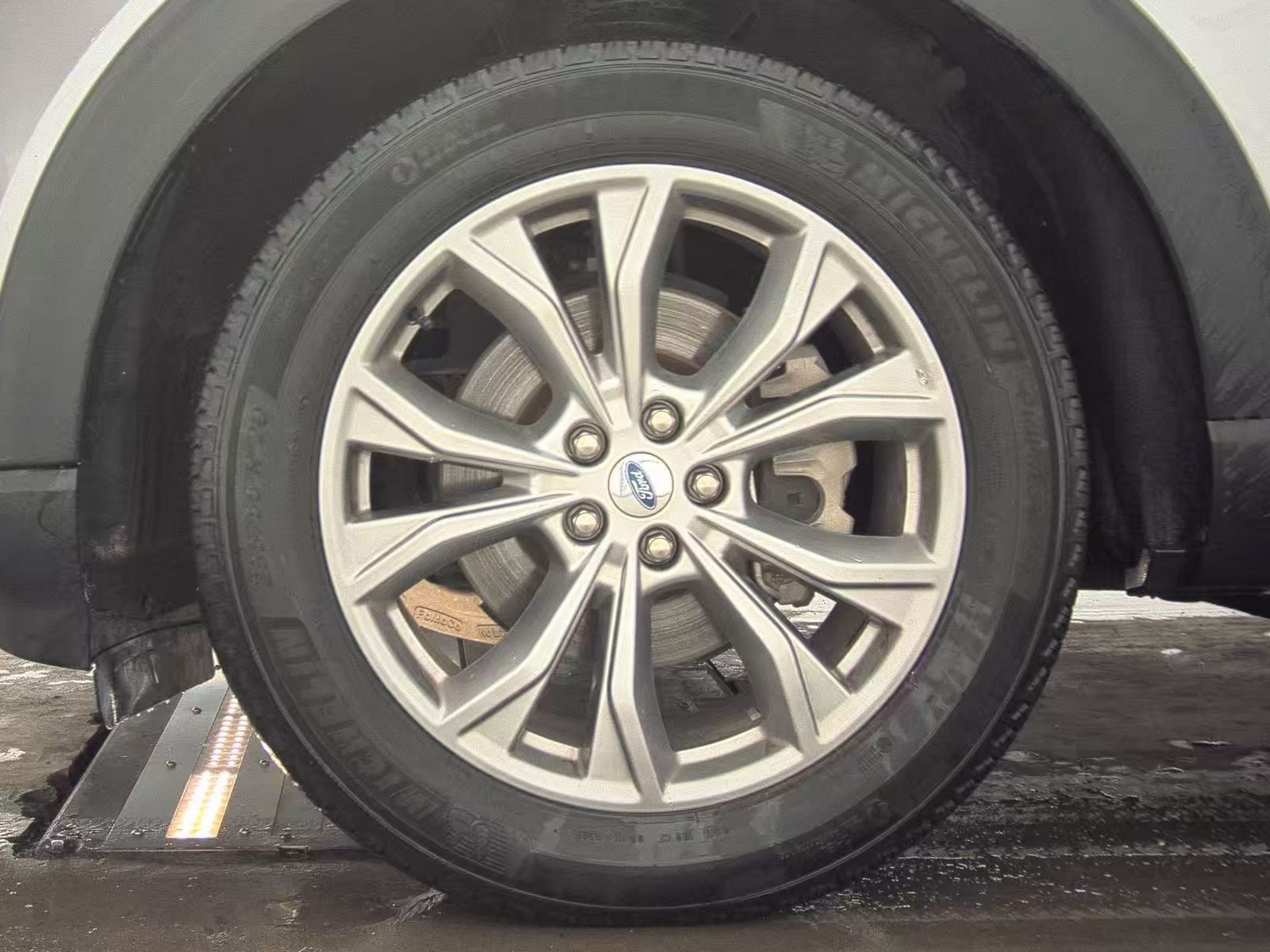 2023 Ford Explorer Limited AWD