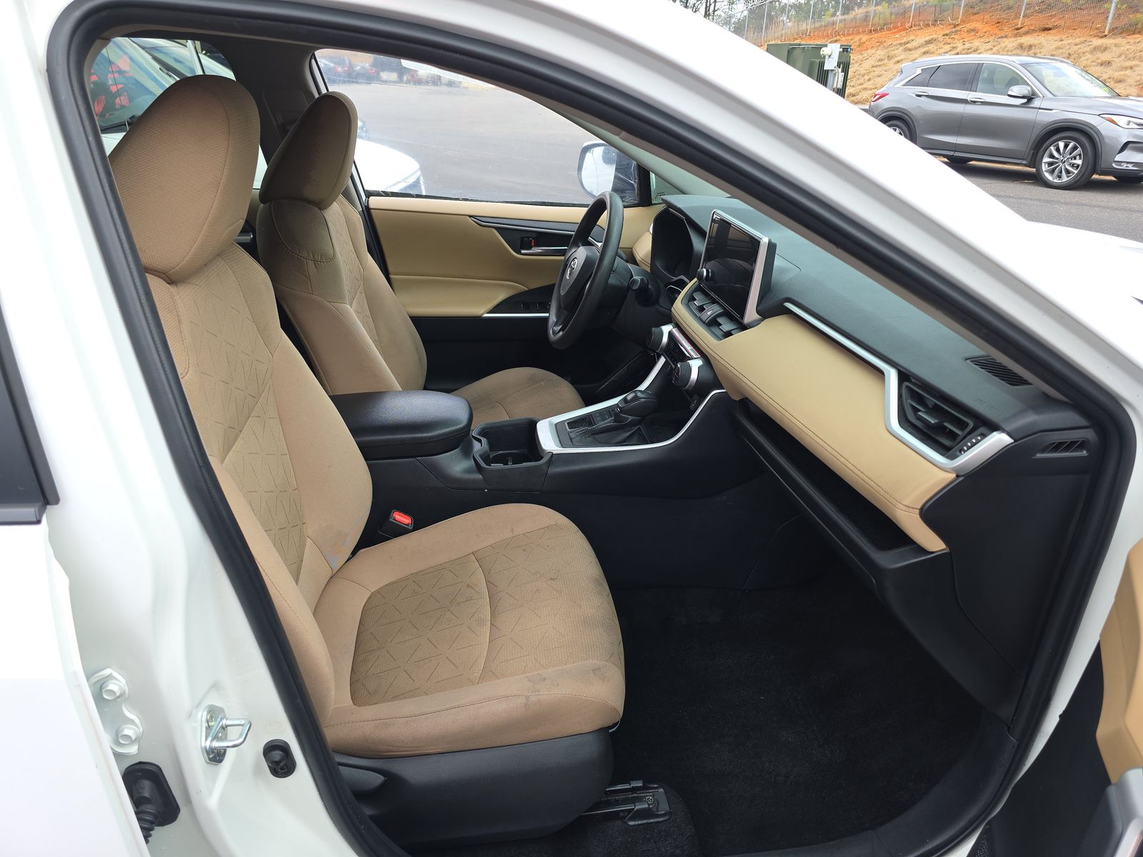 2024 Toyota RAV4 XLE AWD