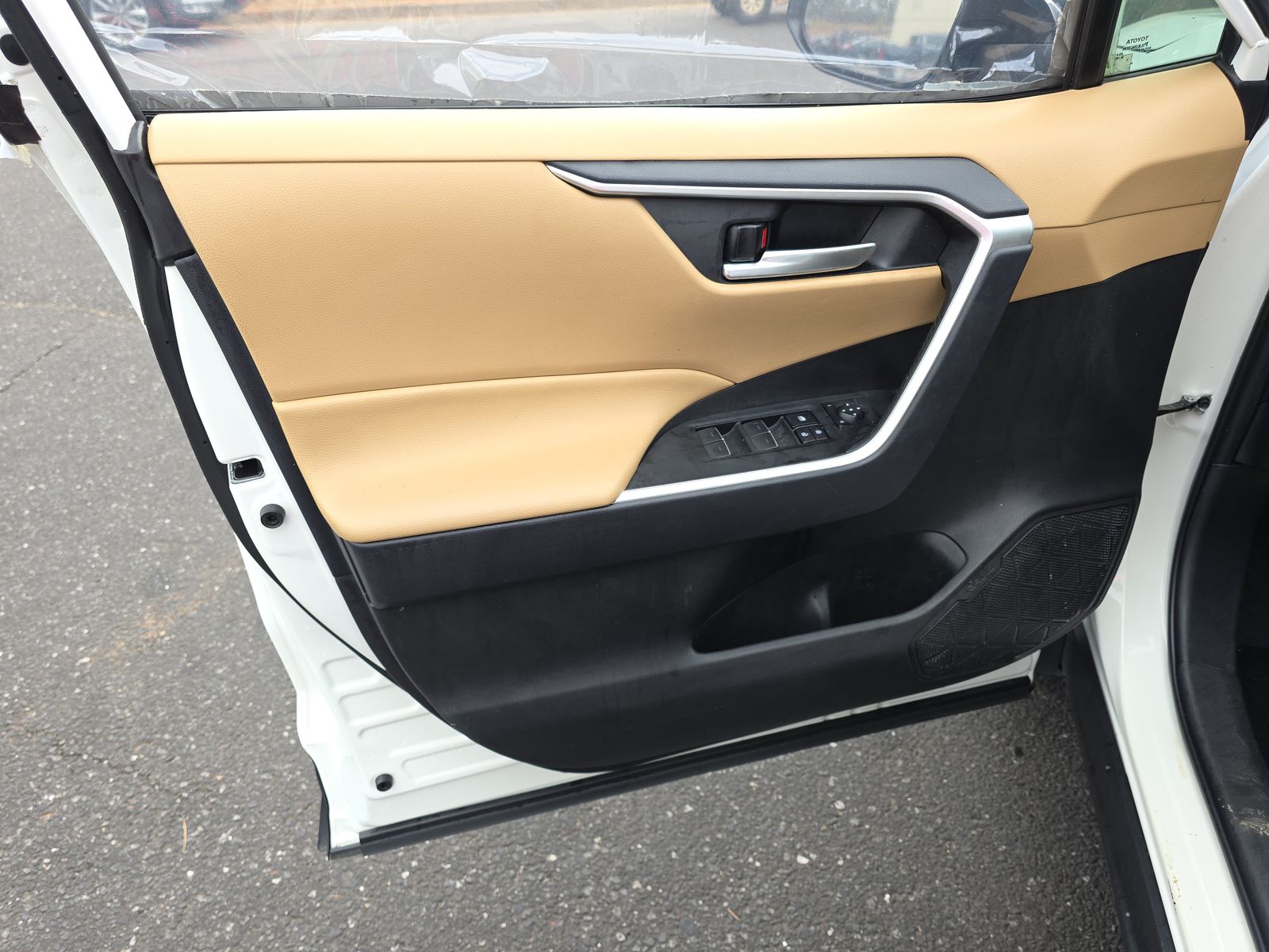 2024 Toyota RAV4 XLE AWD