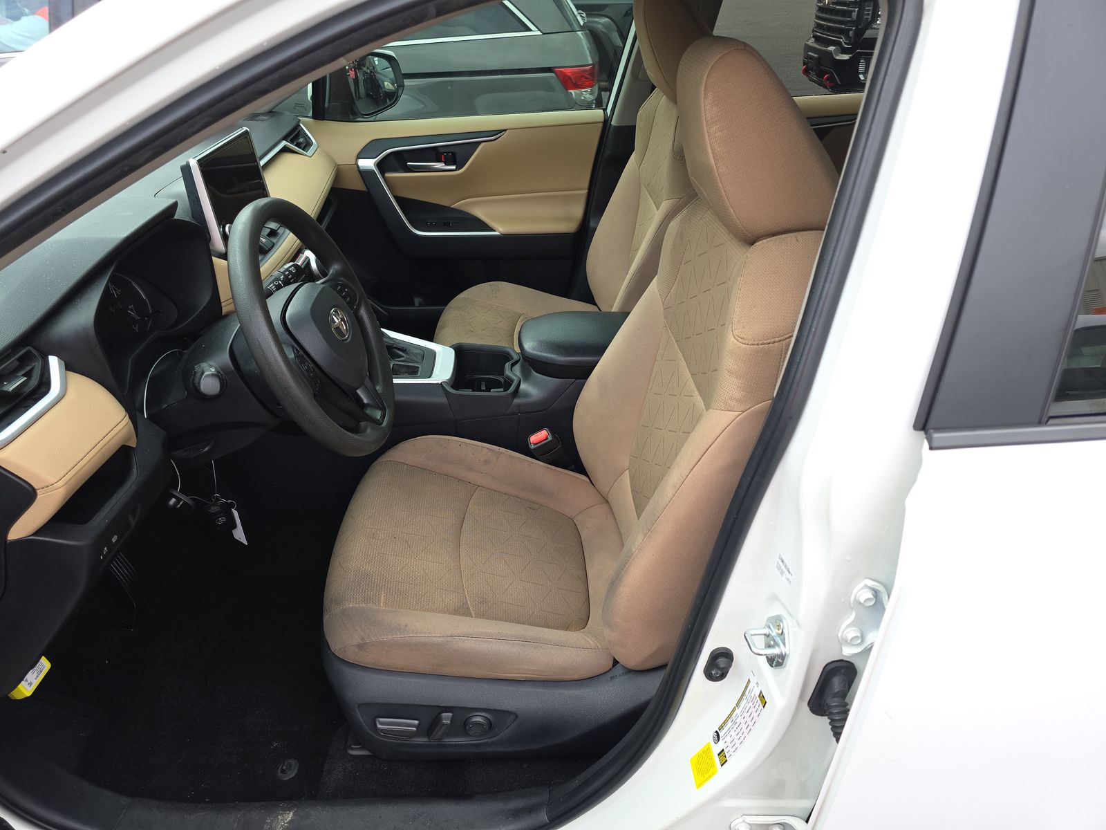 2024 Toyota RAV4 XLE AWD