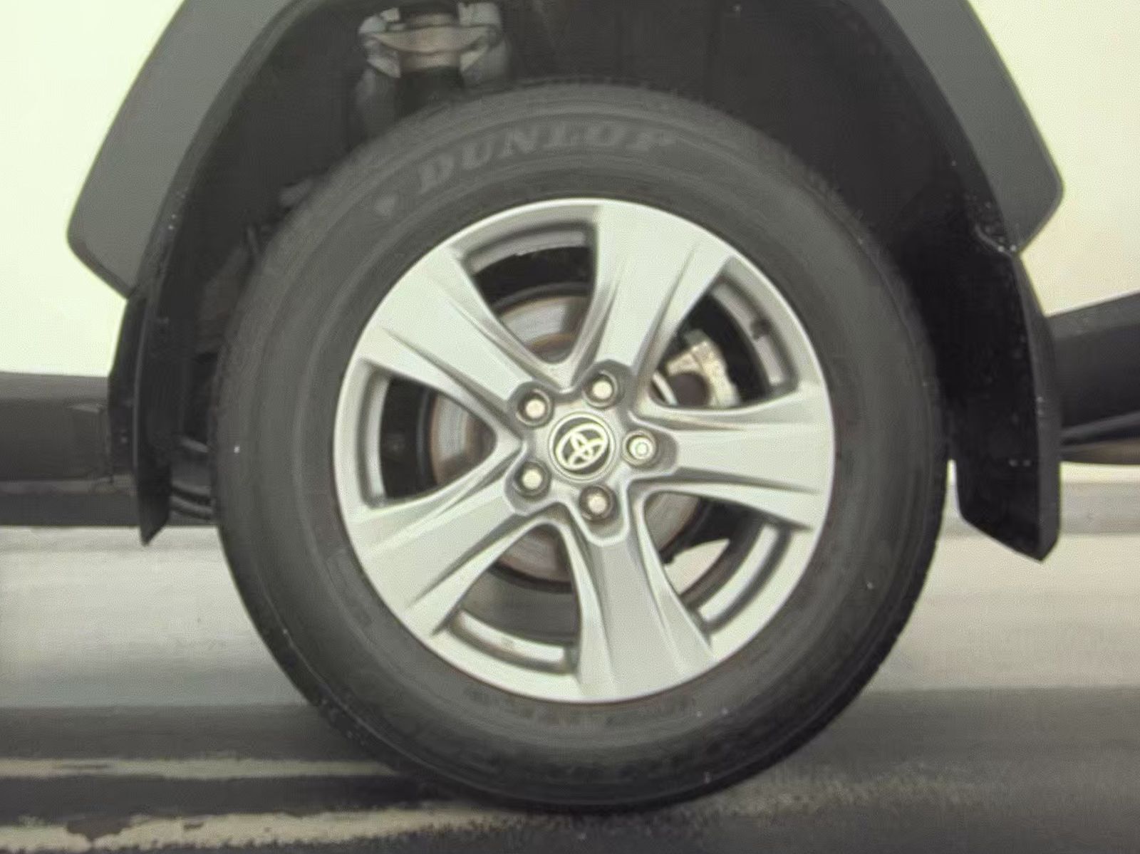 2024 Toyota RAV4 XLE AWD