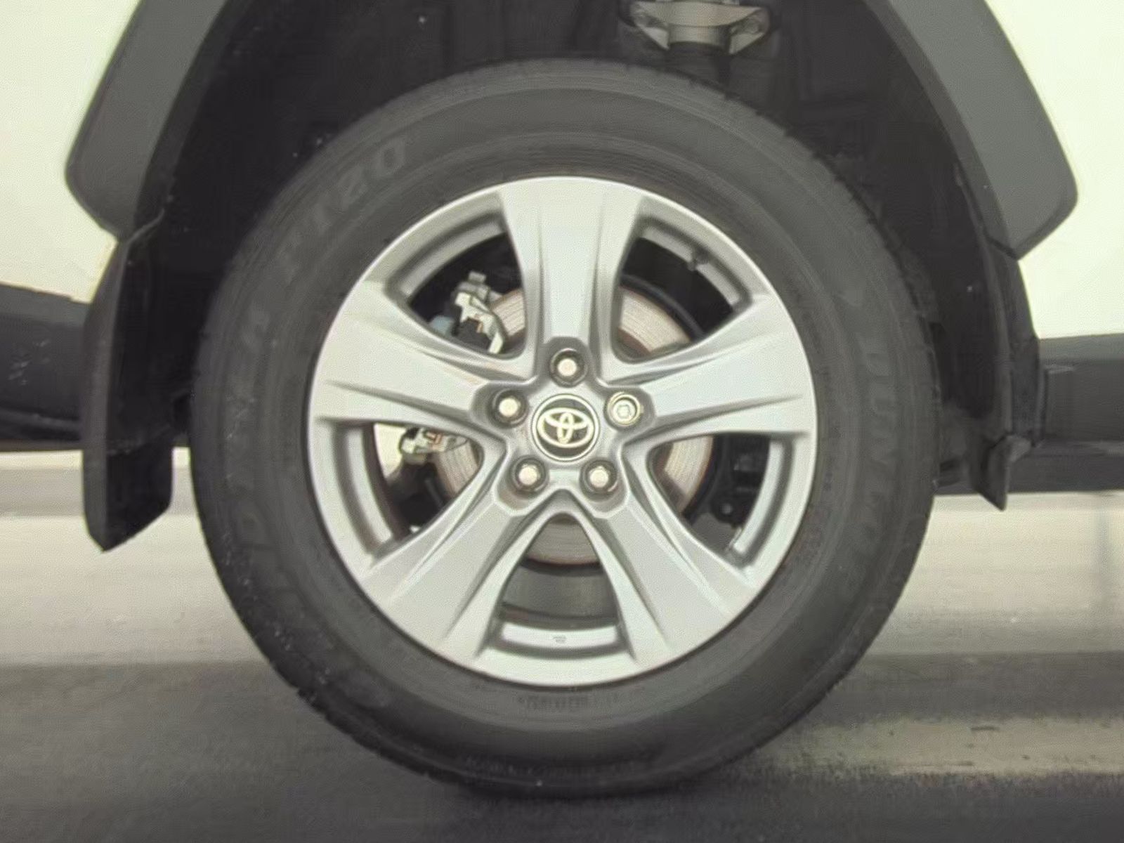 2024 Toyota RAV4 XLE AWD