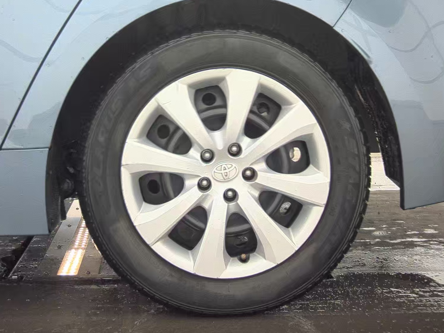 2024 Toyota Corolla LE FWD