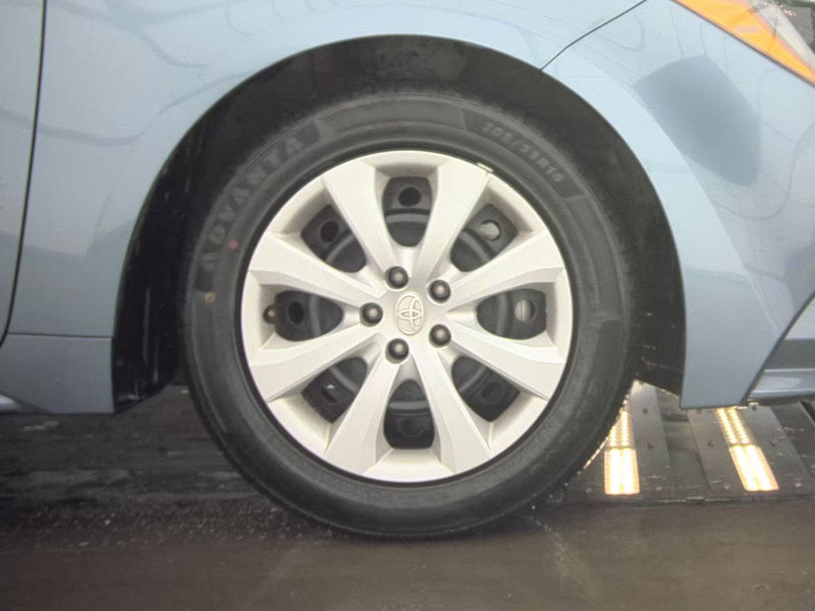 2024 Toyota Corolla LE FWD