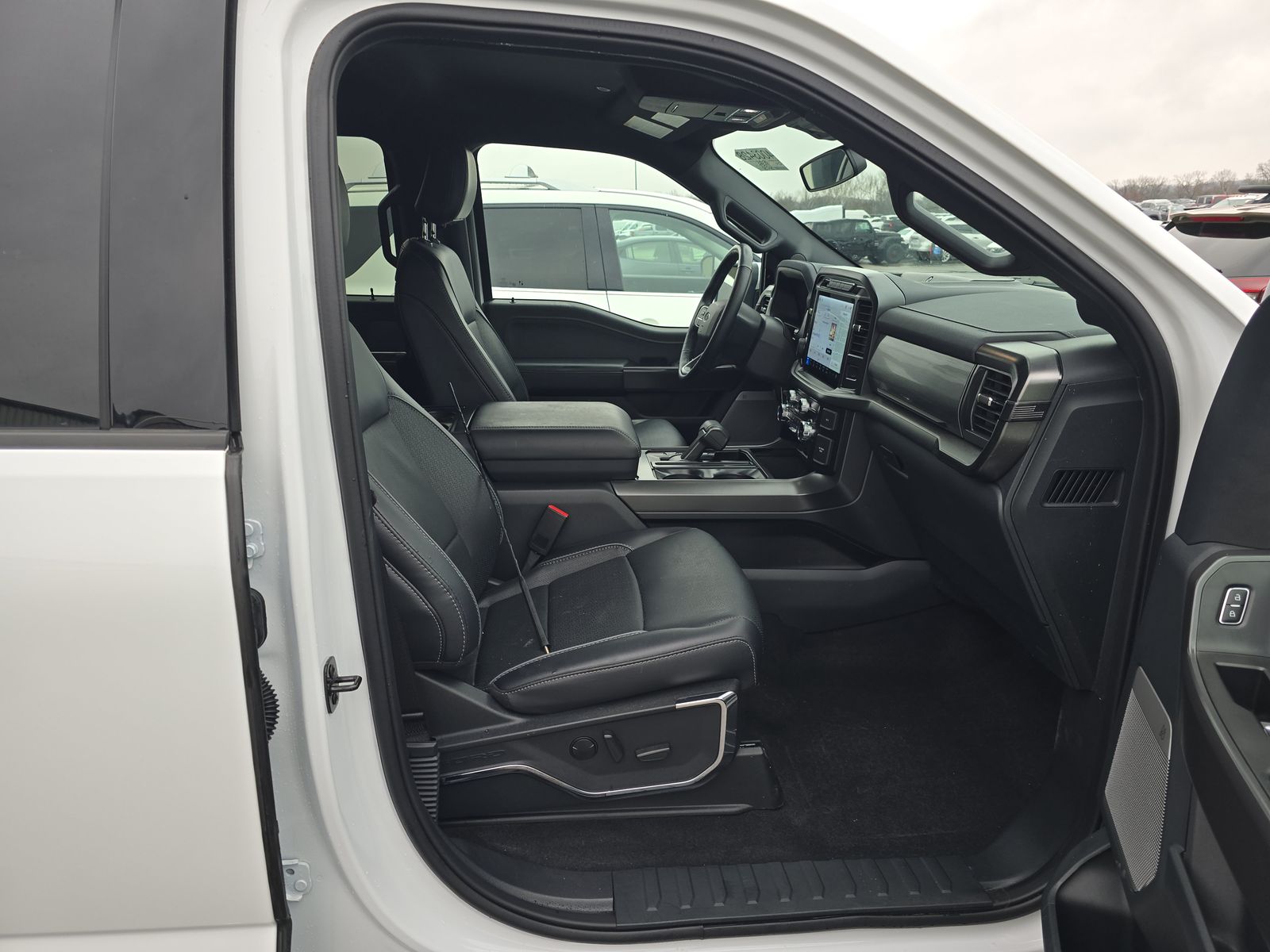 2024 Ford F-150 Hybrid Lariat AWD