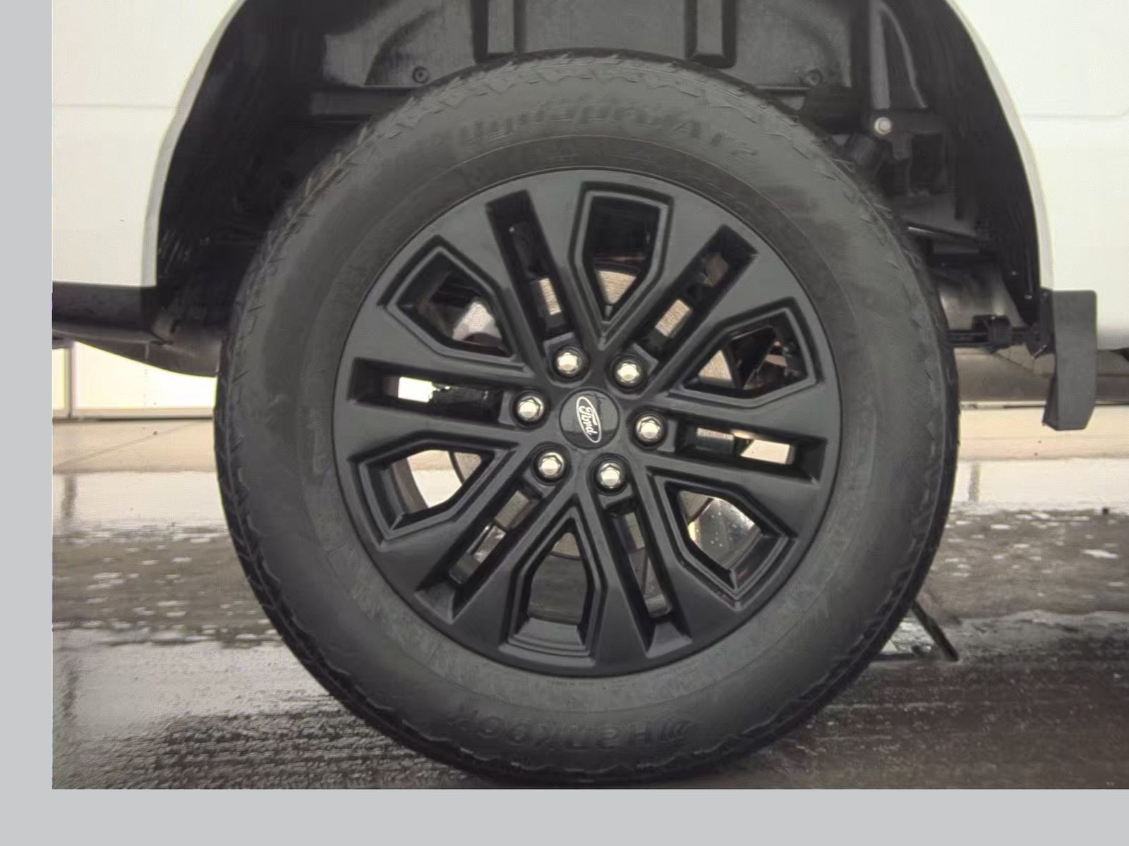 2024 Ford F-150 Hybrid Lariat AWD