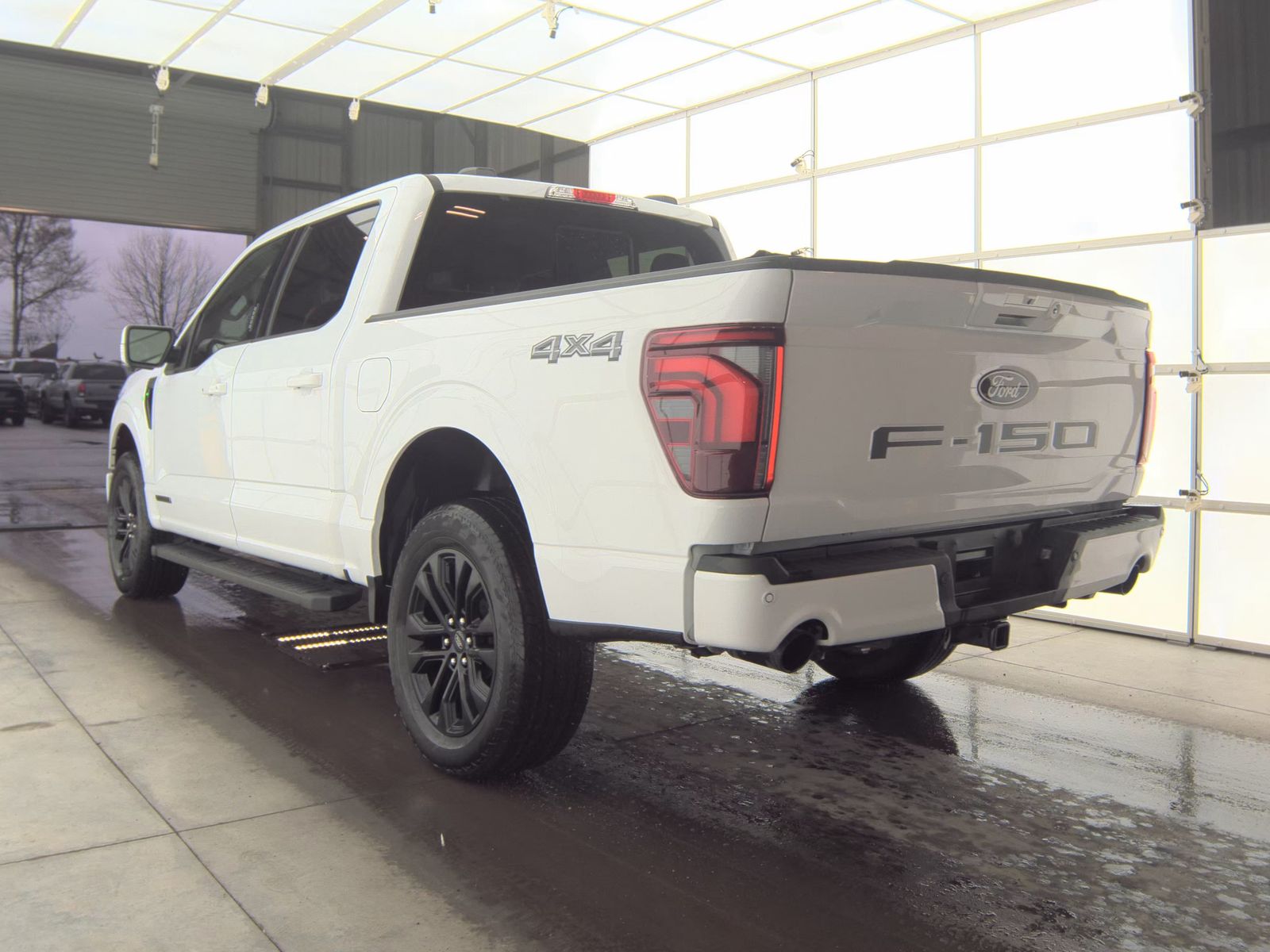 2024 Ford F-150 Hybrid Lariat AWD