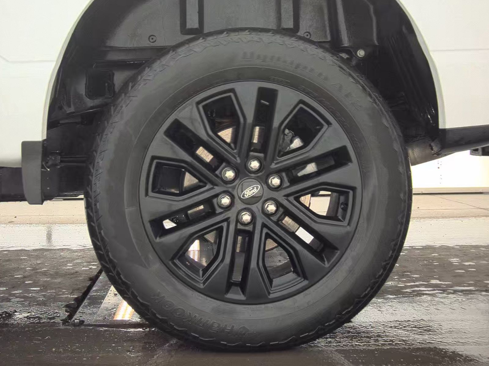 2024 Ford F-150 Hybrid Lariat AWD