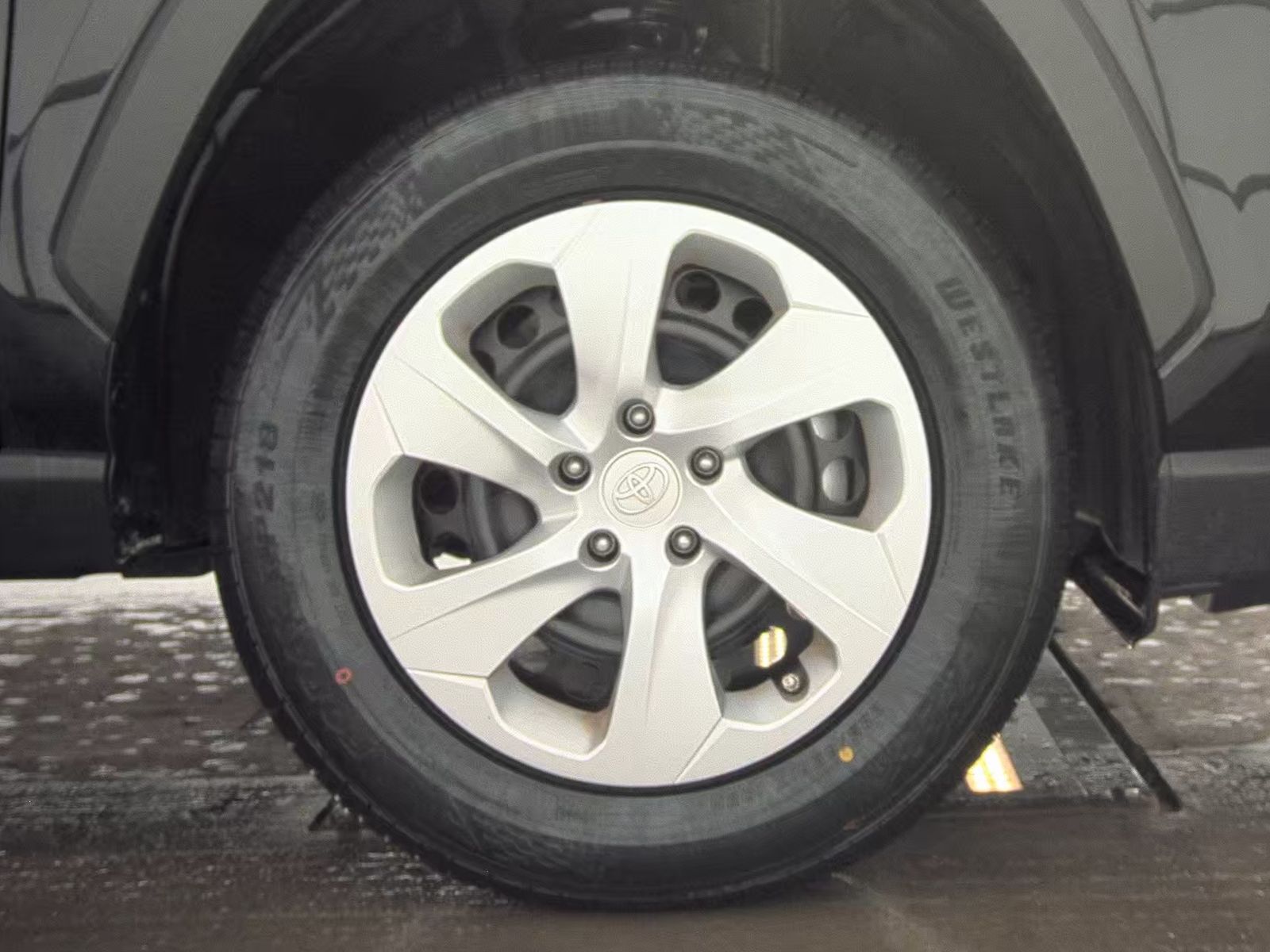 2024 Toyota RAV4 LE AWD