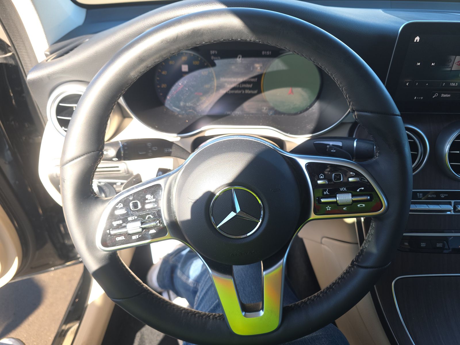 Mercedes-Benz GLC 300 4MATIC снимка Mercedes-Benz GLC 300 4MATIC