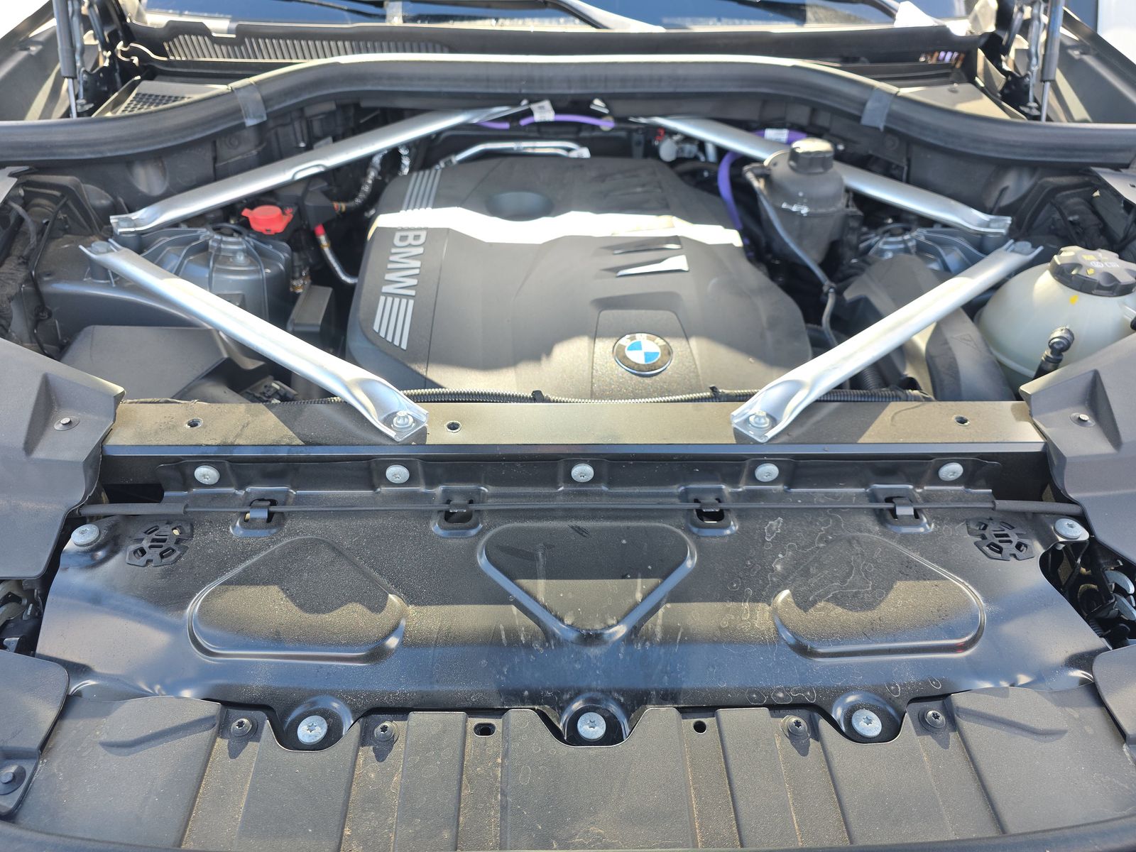 2025 BMW X5 xDrive40i AWD