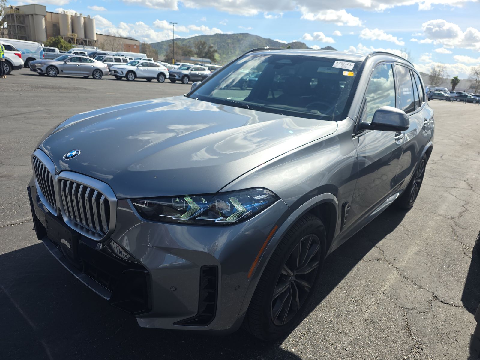 2025 BMW X5 xDrive40i AWD