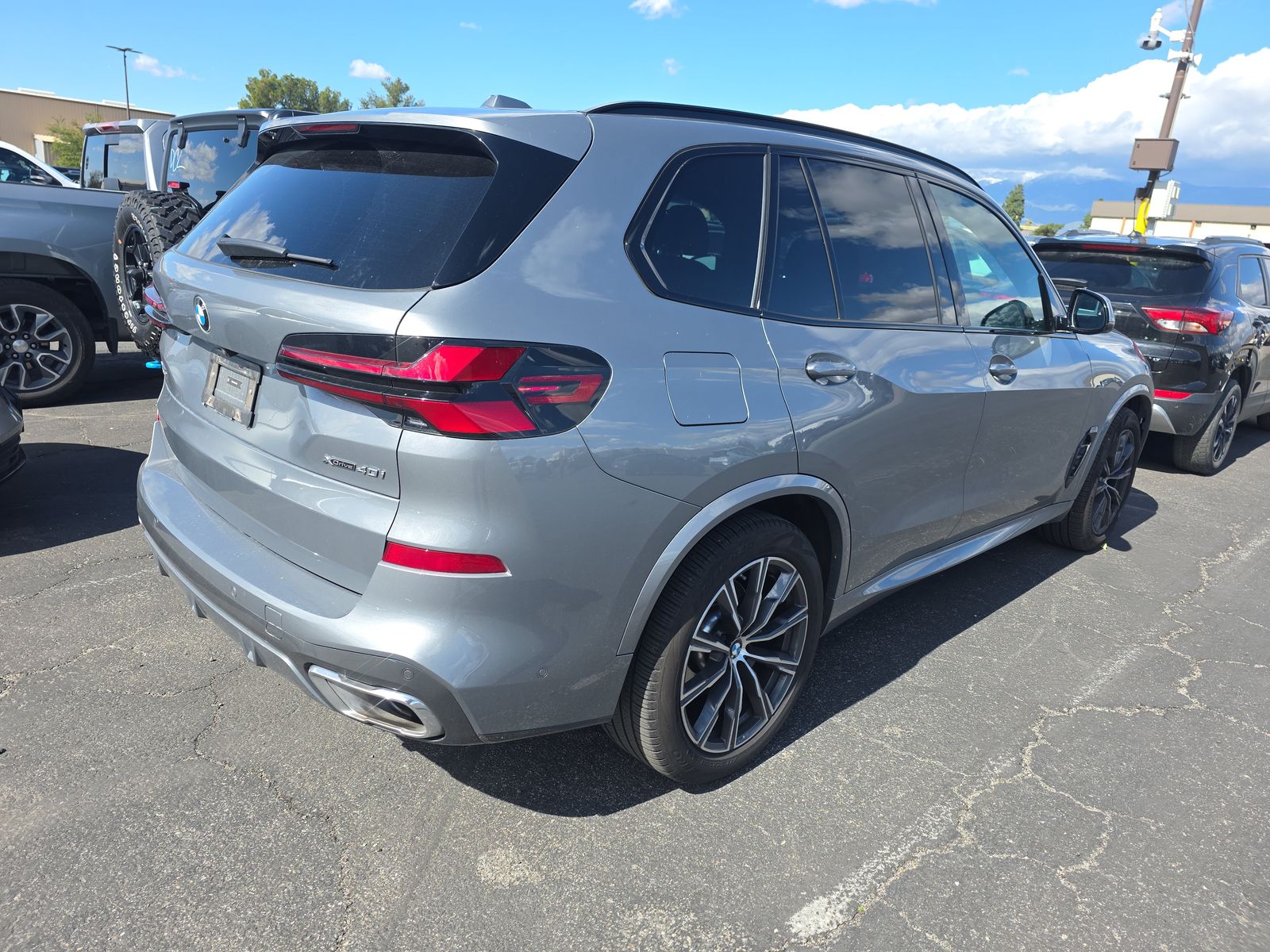 2025 BMW X5 xDrive40i AWD