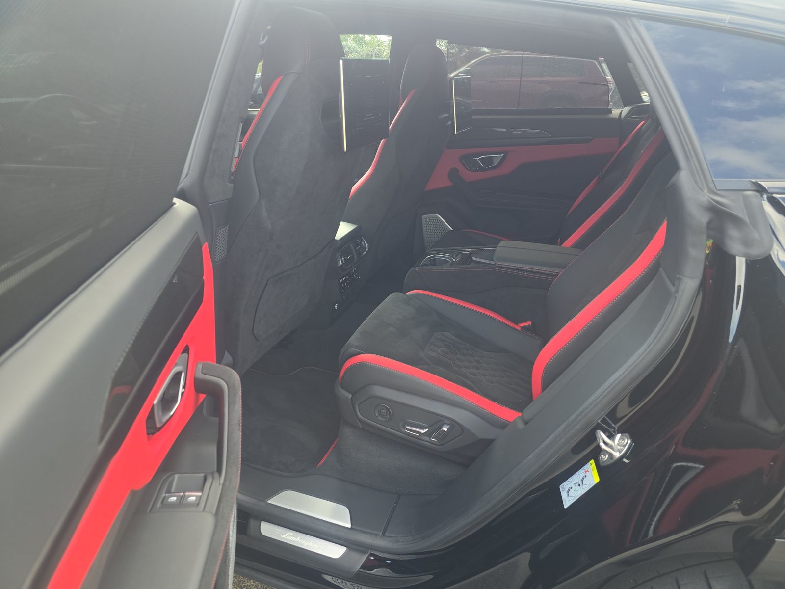 2023 Lamborghini Urus S AWD