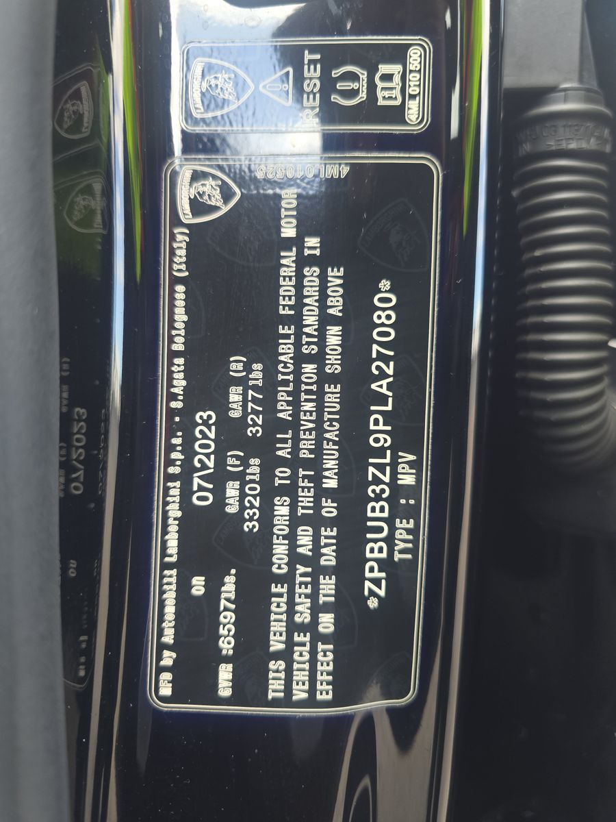 2023 Lamborghini Urus S AWD