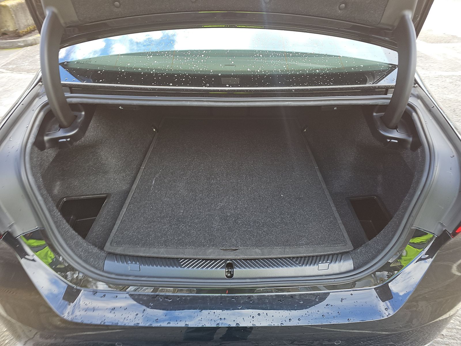 2024 BMW 5 Series 530i RWD