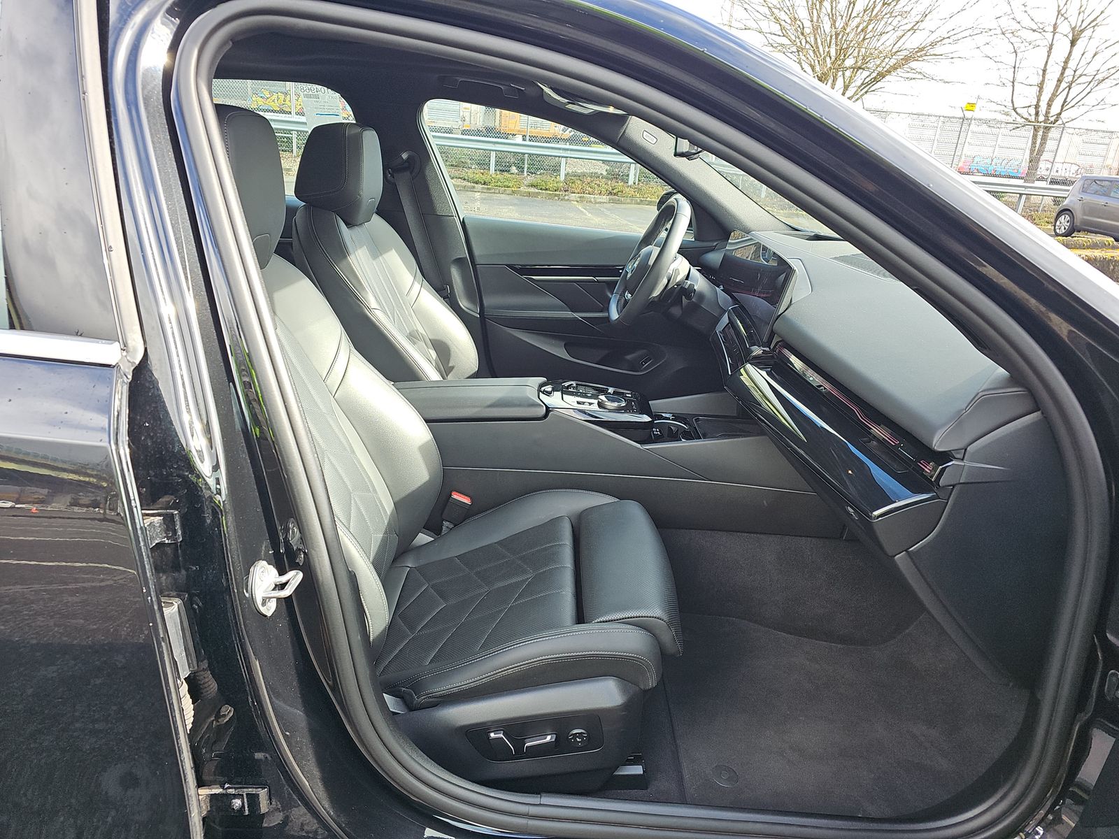 2024 BMW 5 Series 530i RWD