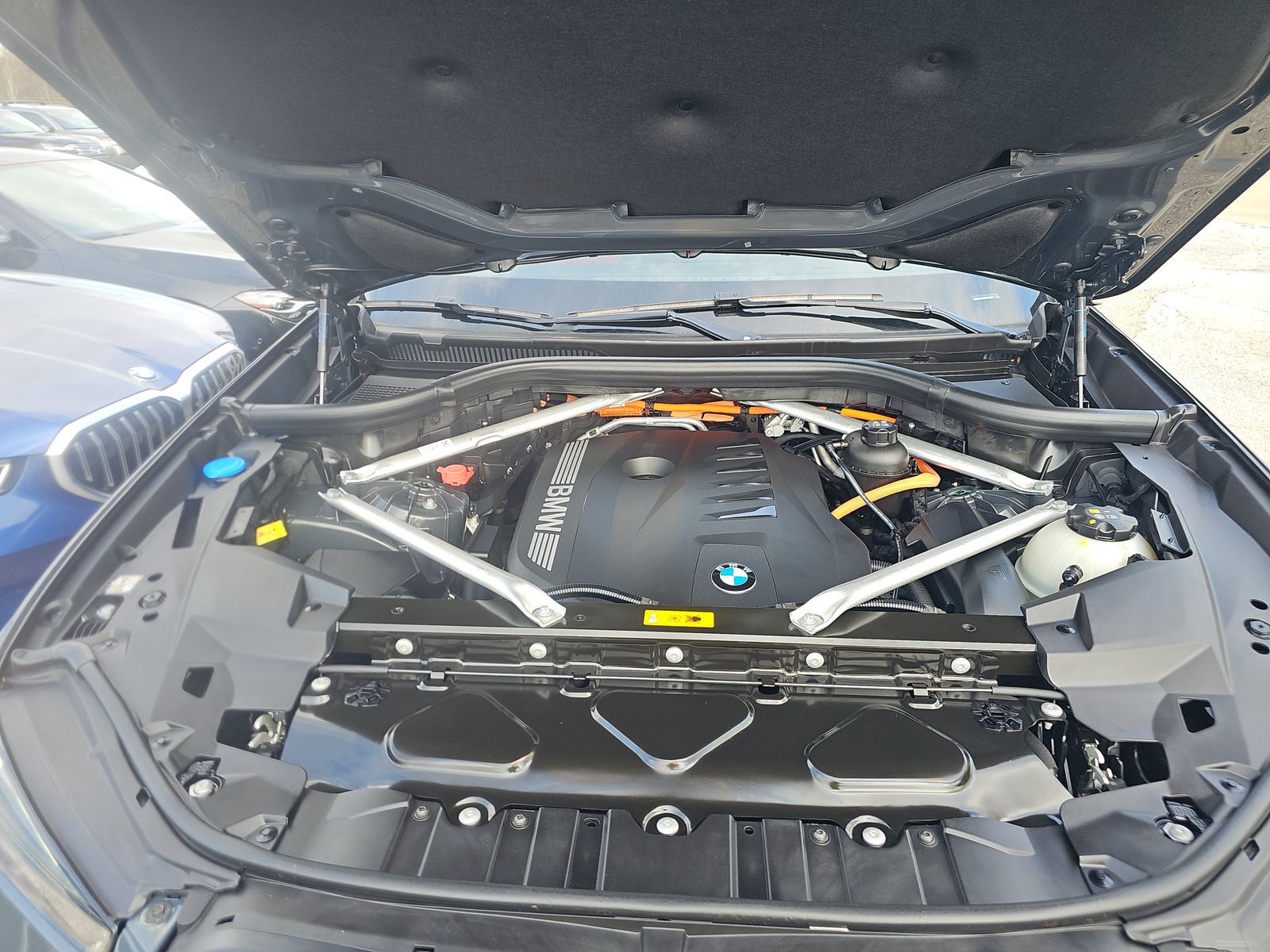 2025 BMW X5 xDrive50e AWD