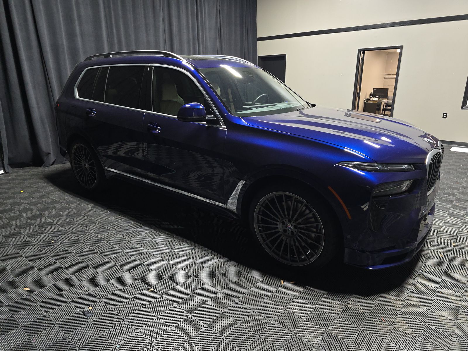 2024 BMW X7 ALPINA XB7 AWD