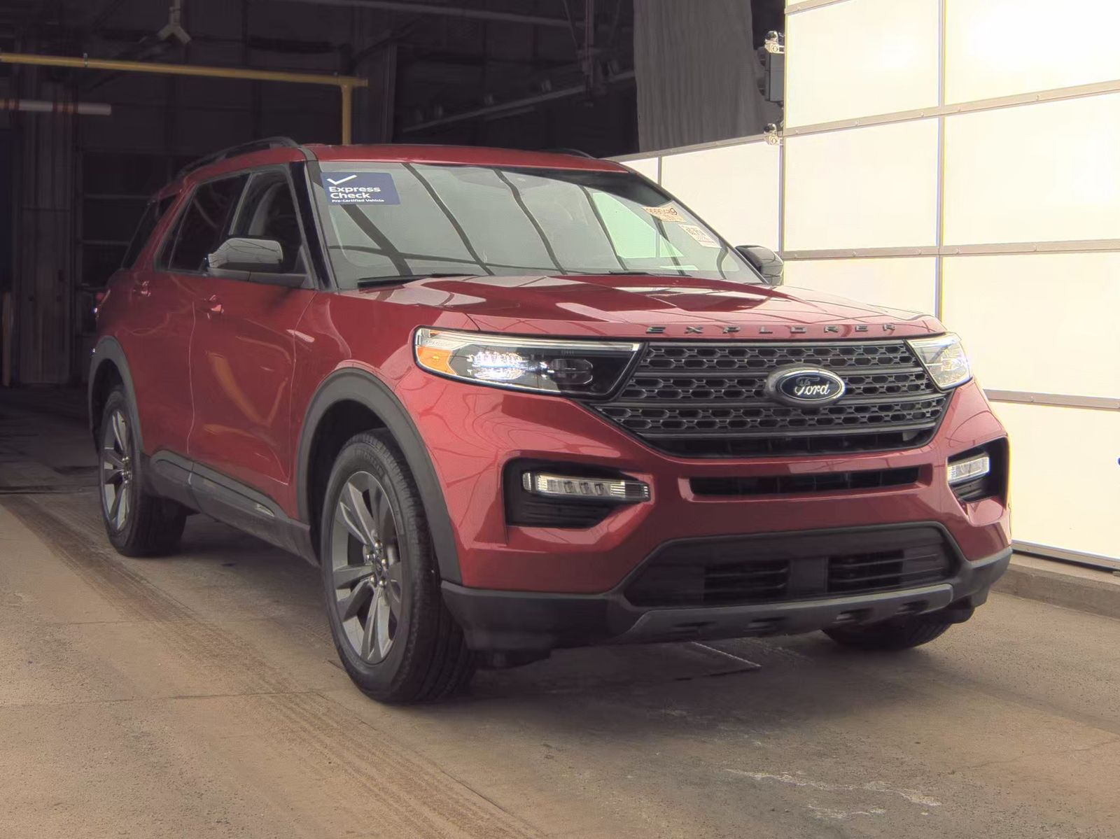 2023 Ford Explorer XLT AWD