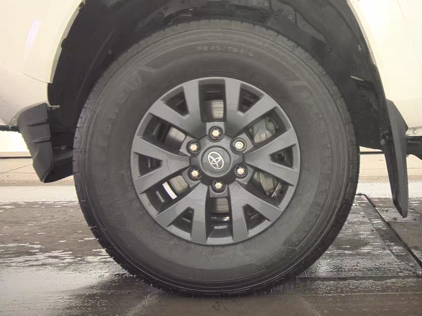 2023 Toyota Tacoma SR5 RWD